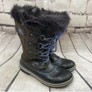 SOREL Snow Boots • 9.5 • Brown Tofino II w blue laces and accents